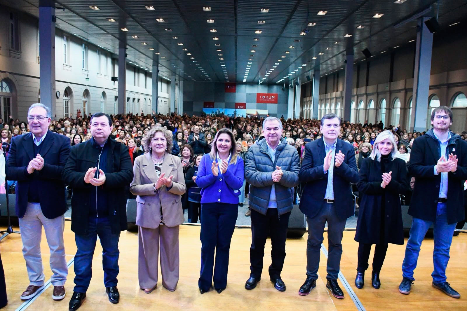 Zamora, Fuentes y Benavente asistieron al homenaje a Leo Dan